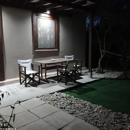 Terra Vine Collection - Raisin House *